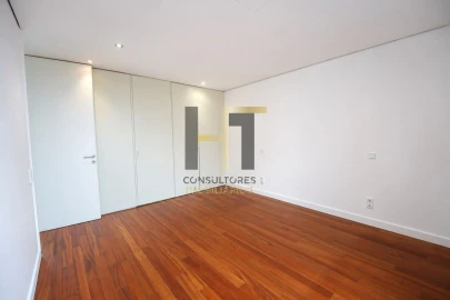 Moradia T3 para Venda em Água Longa