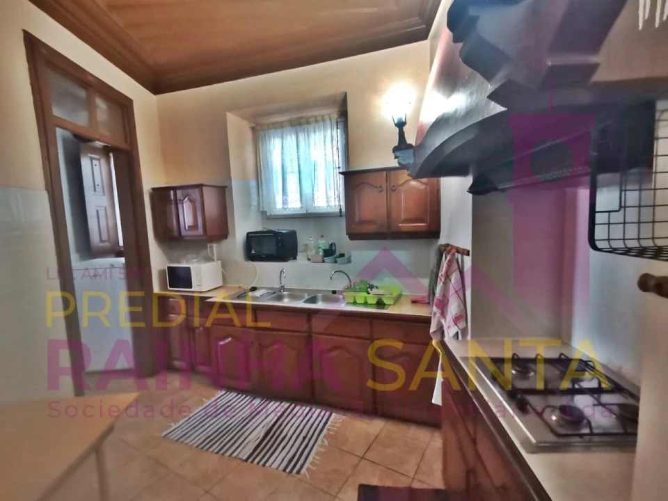 Quarto para Arrendamento em Sé Nova, Santa Cruz, Almedina e São Bartolomeu Foto 1