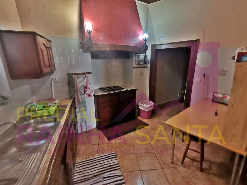 Quarto para Arrendamento em Sé Nova, Santa Cruz, Almedina e São Bartolomeu Foto 2