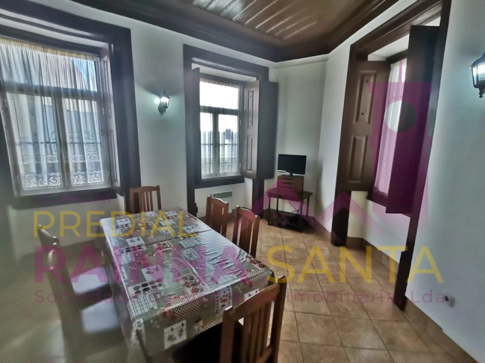 Quarto para Arrendamento em Sé Nova, Santa Cruz, Almedina e São Bartolomeu Foto 3