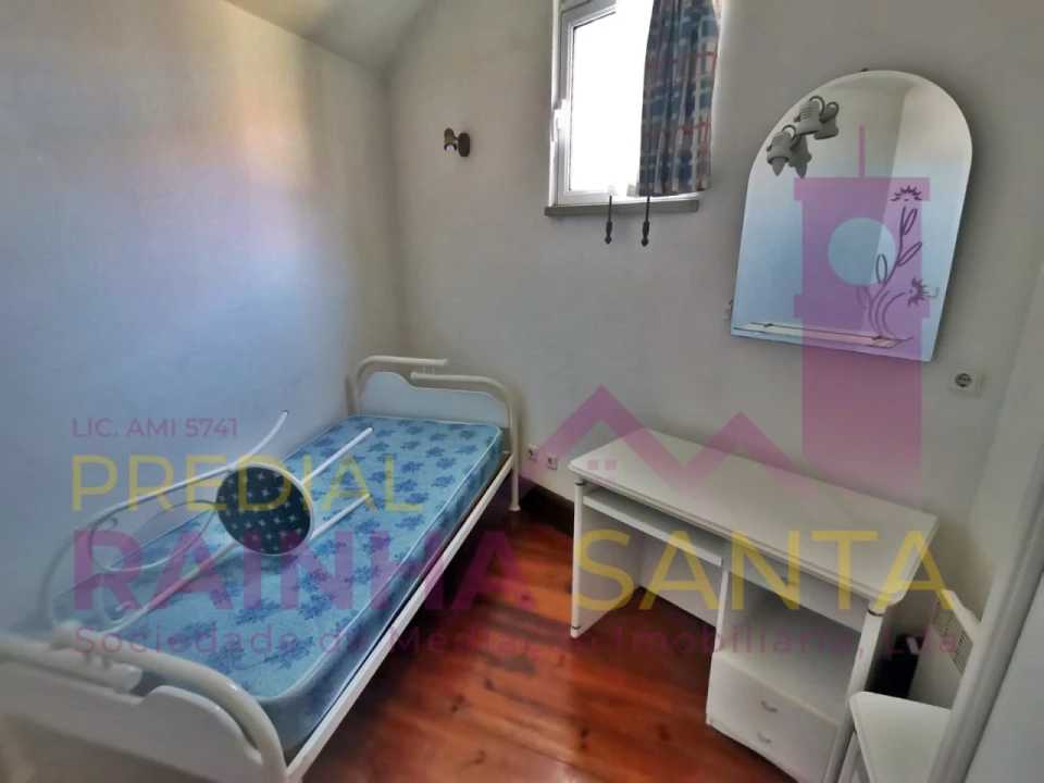 Quarto para Arrendamento em Sé Nova, Santa Cruz, Almedina e São Bartolomeu Foto 6