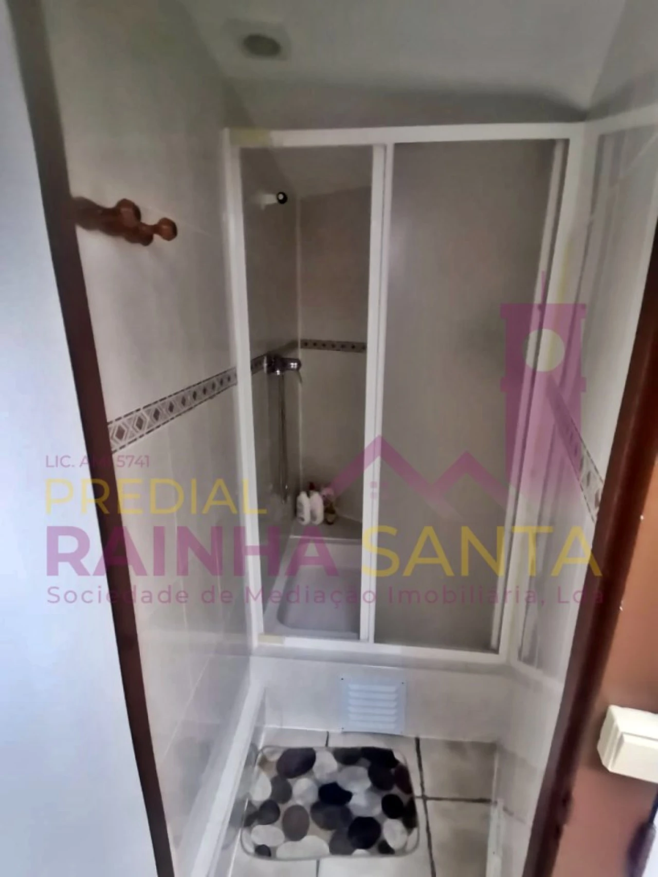 Quarto para Arrendamento em Sé Nova, Santa Cruz, Almedina e São Bartolomeu Foto 12