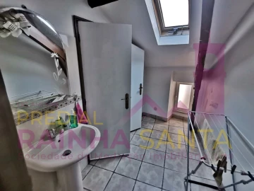 Quarto para Arrendamento em Sé Nova, Santa Cruz, Almedina e São Bartolomeu