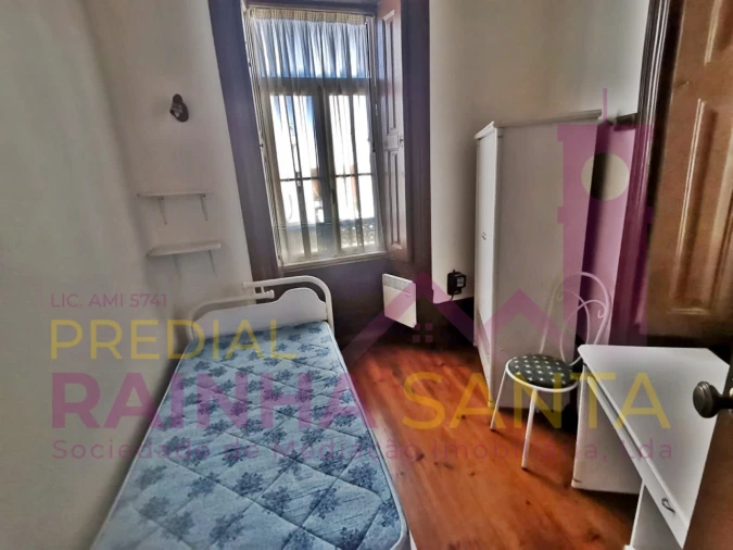 Quarto para Arrendamento em Sé Nova, Santa Cruz, Almedina e São Bartolomeu Foto 7