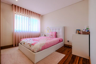 Moradia T4 para Venda em Gondomar (São Cosme), Valbom e Jovim
