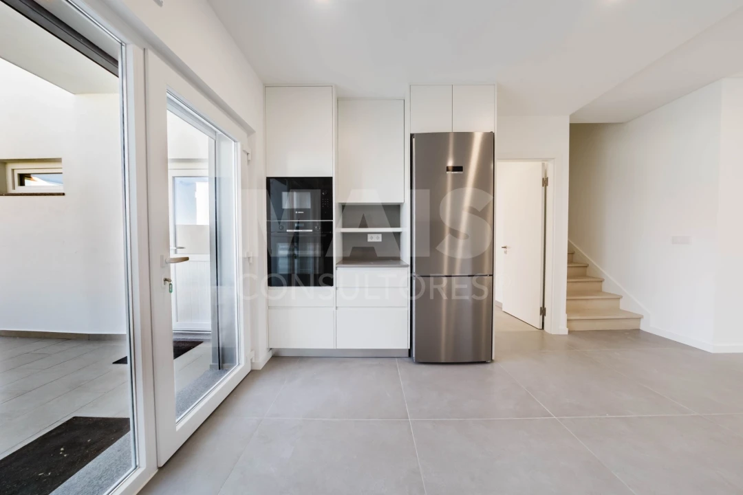 Moradia T3 para Venda em Lourinhã e Atalaia Foto 2