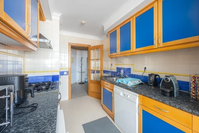 Apartamento T3 para Venda em Carregado e Cadafais
