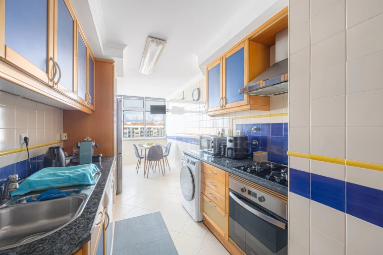 Apartamento T3 para Venda em Carregado e Cadafais Foto 6