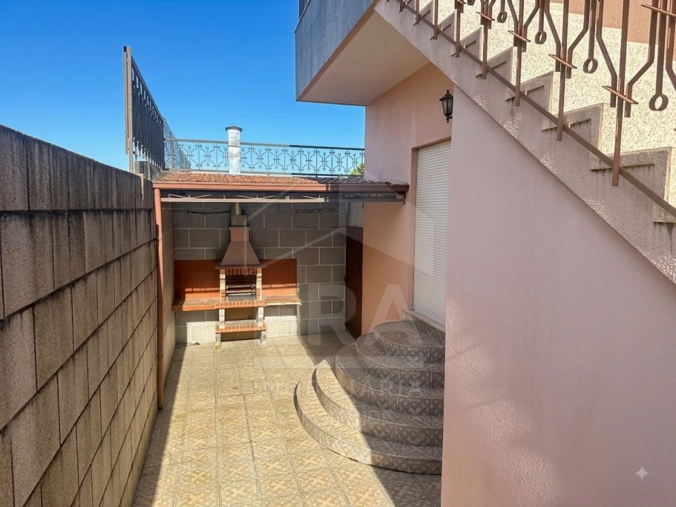 Moradia T4 para Venda em Coronado (São Romão e São Mamede) Foto 12
