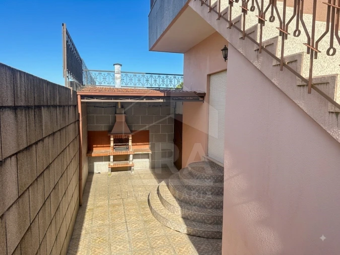 Moradia T4 para Venda em Coronado (São Romão e São Mamede) Foto 12