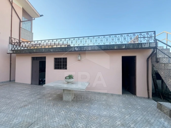 Moradia T4 para Venda em Coronado (São Romão e São Mamede) Foto 15