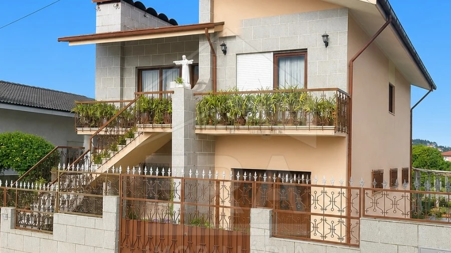 Moradia T4 para Venda em Coronado (São Romão e São Mamede)