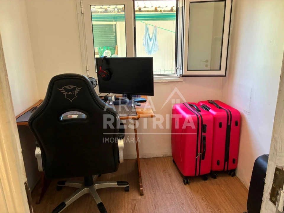 Moradia T2 para Venda em Fernao Ferro Foto 30