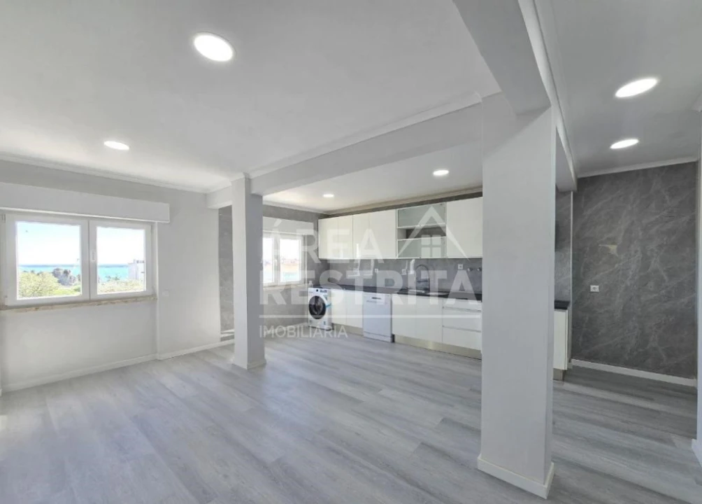 Apartamento T2 para Venda em Setubal (São Sebastião) Foto 1