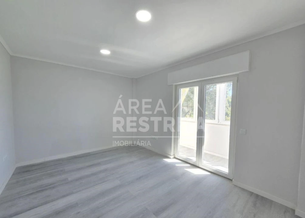 Apartamento T2 para Venda em Setubal (São Sebastião) Foto 12