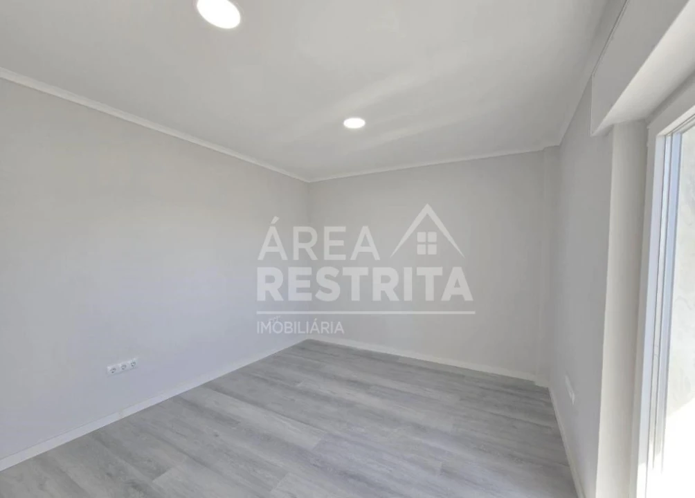 Apartamento T2 para Venda em Setubal (São Sebastião) Foto 13