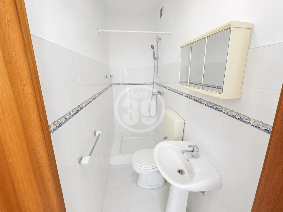 Apartamento T4 para Venda em Amora Foto 16