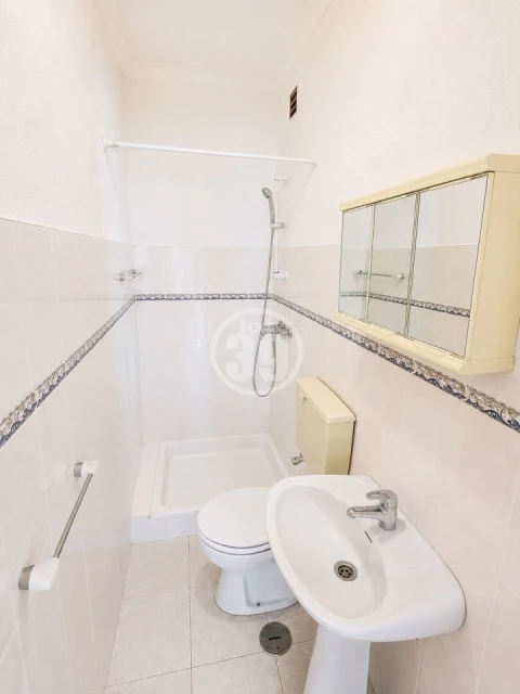 Apartamento T4 para Venda em Amora