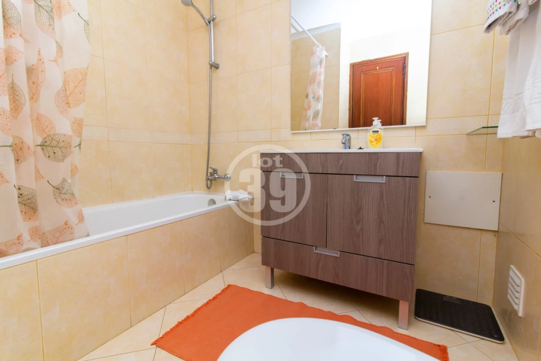 Apartamento T2 para Venda em Albufeira e Olhos de Água Foto 24