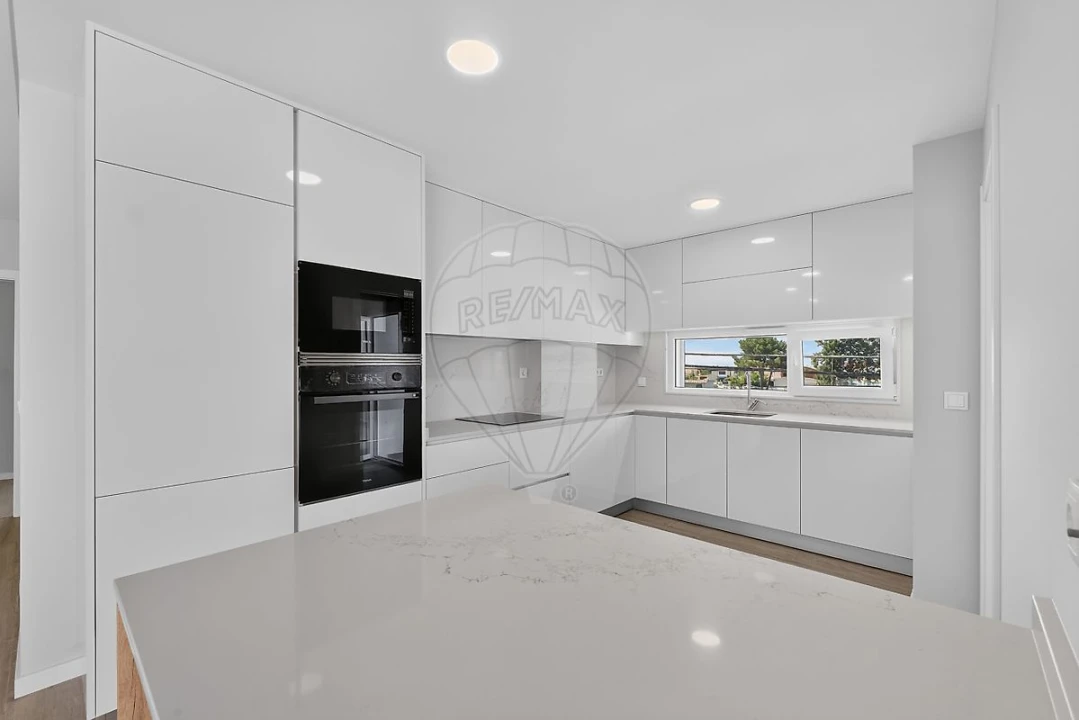 Apartamento T3 para Arrendamento em Azeitão (São Lourenço e São Simão) Foto 4