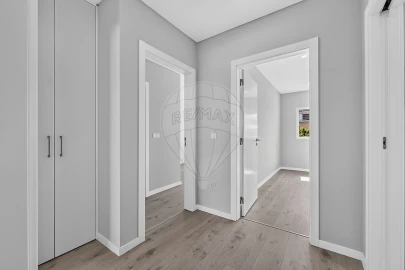 Apartamento T3 para Arrendamento em Azeitão (São Lourenço e São Simão)