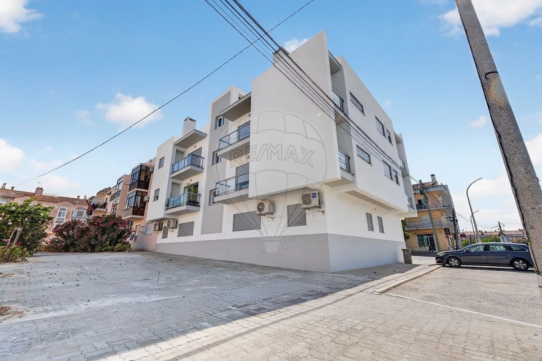 Apartamento T3 para Arrendamento em Azeitão (São Lourenço e São Simão) Foto 22