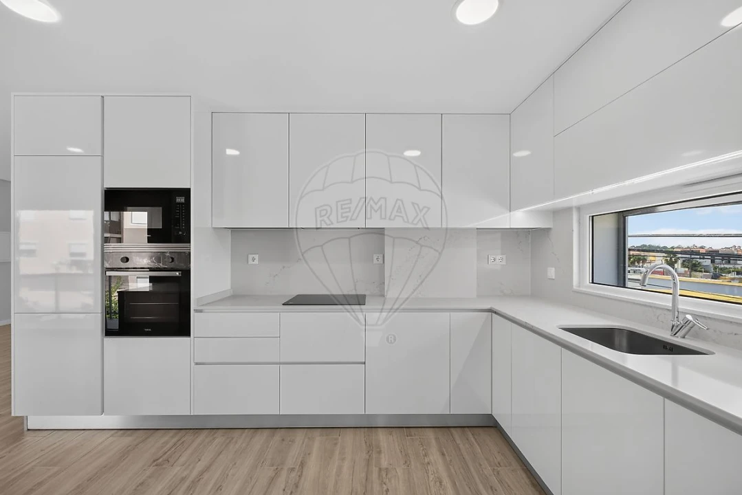 Apartamento T3 para Arrendamento em Azeitão (São Lourenço e São Simão) Foto 8