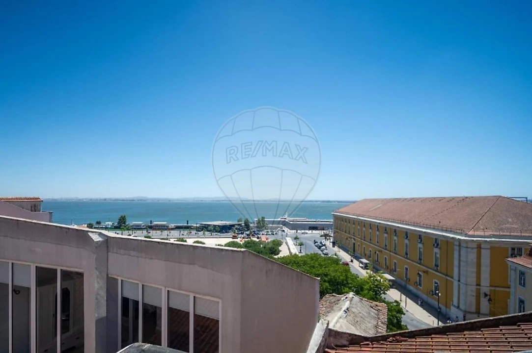 Prédio para Venda em Santa Maria Maior Foto 17