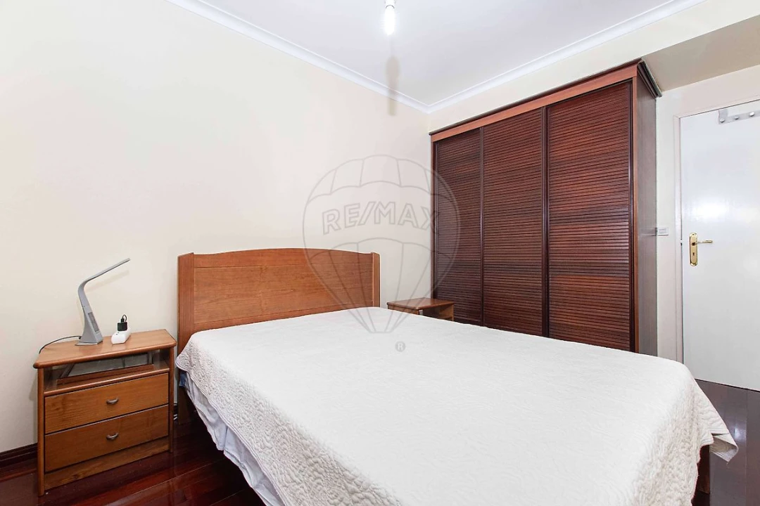 Apartamento T3 para Venda em Alverca do Ribatejo e Sobralinho Foto 9