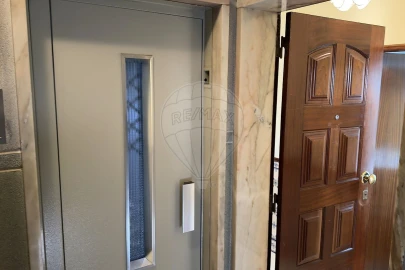 Apartamento T2 para Venda em Campo de Ourique
