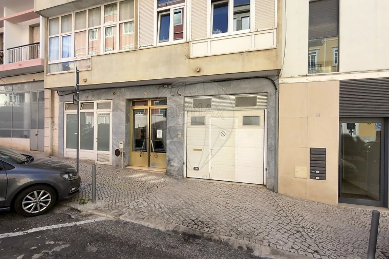 Apartamento T2 para Venda em Campo de Ourique Foto 20