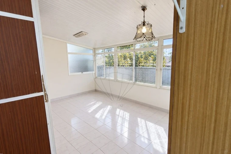 Apartamento T2 para Venda em Campo de Ourique Foto 9
