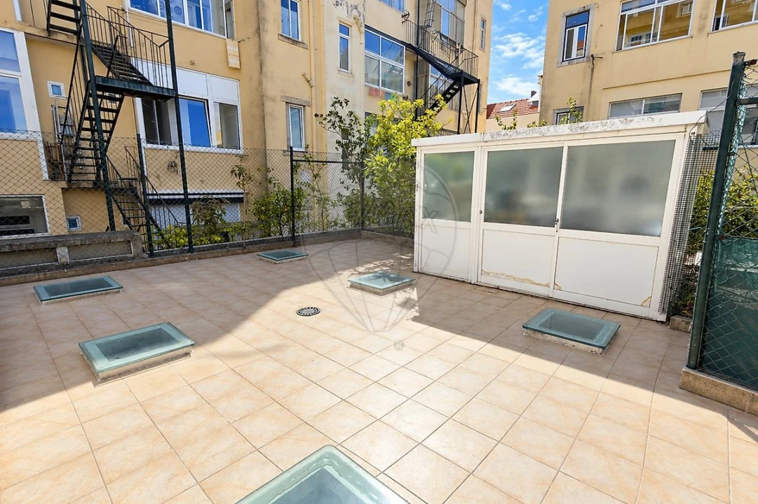 Apartamento T2 para Venda em Campo de Ourique Foto 11