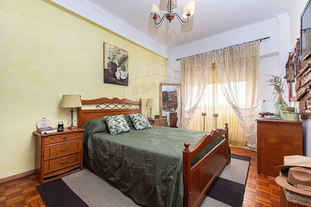 Apartamento T3 para Venda em Vialonga Foto 4
