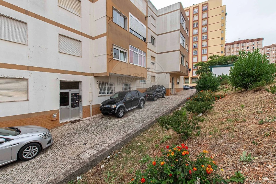 Apartamento T3 para Venda em Vialonga Foto 18