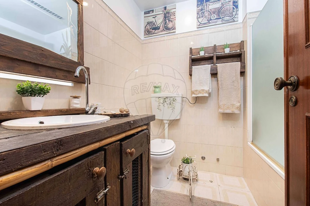 Apartamento T3 para Venda em Vialonga Foto 2