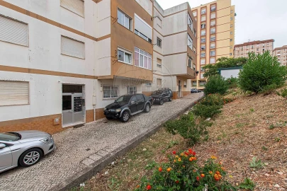 Apartamento T3 para Venda em Vialonga
