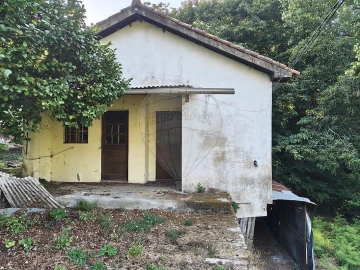Moradia T2 para Venda em Macieira de Cambra