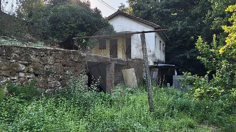 Moradia T2 para Venda em Macieira de Cambra