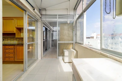 Apartamento T4 para Venda em Alvalade