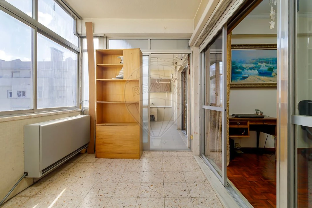 Apartamento T4 para Venda em Alvalade Foto 19