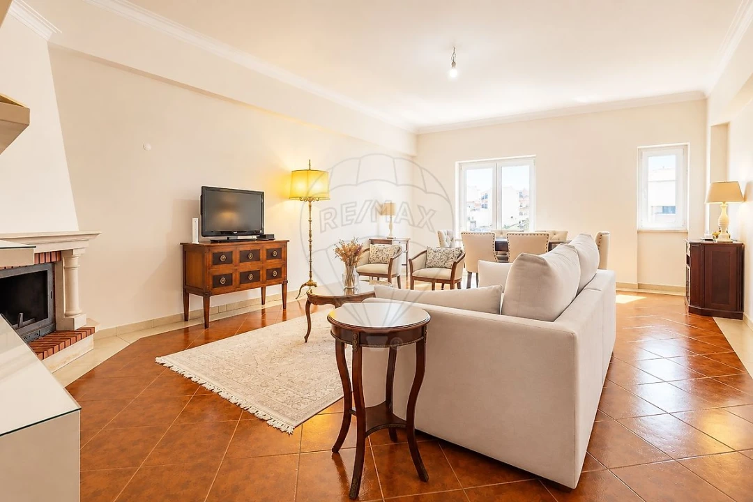 Apartamento T4 para Venda em Carregado e Cadafais Foto 39
