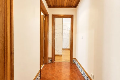 Apartamento T4 para Venda em Carregado e Cadafais