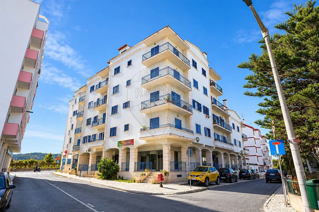 Apartamento T4 para Venda em Carregado e Cadafais Foto 18