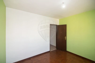 Apartamento T3 para Venda em Carregado e Cadafais