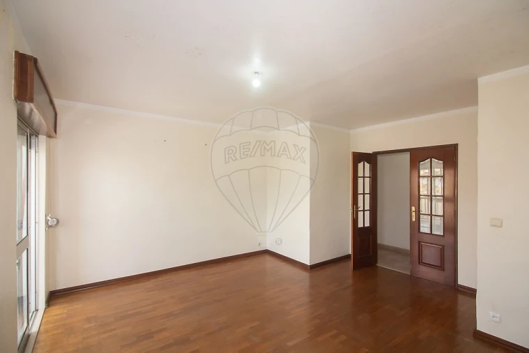 Apartamento T3 para Venda em Carregado e Cadafais Foto 14