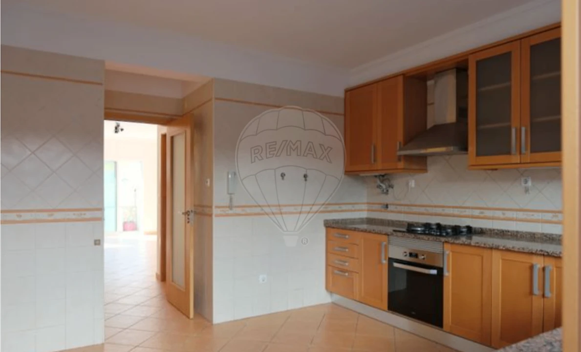Moradia T3 para Arrendamento em Quinta do Conde Foto 6