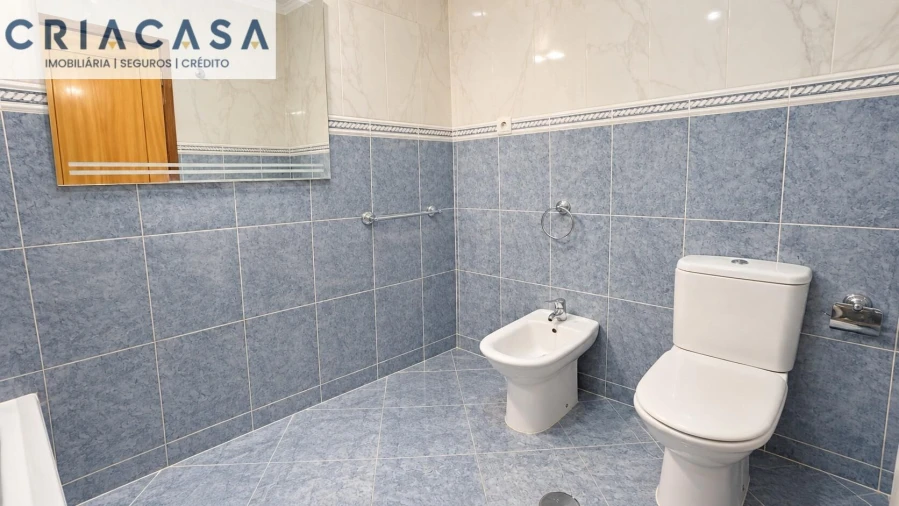 Apartamento T3 para Venda em Vilar de Andorinho Foto 5