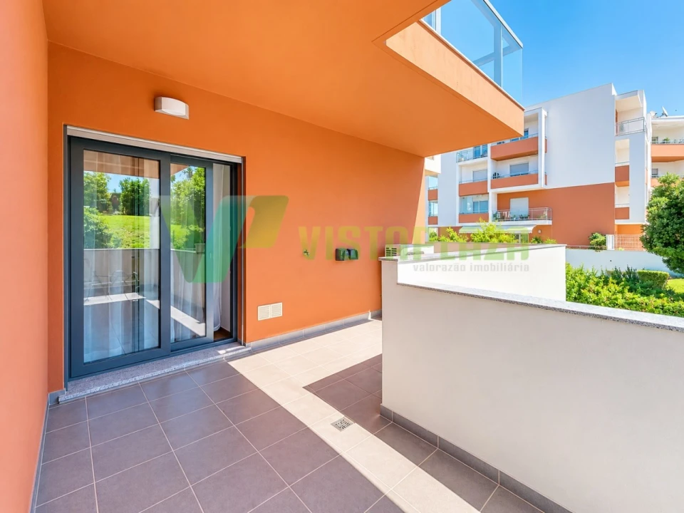 Apartamento T2 para Venda em Portimão Foto 10