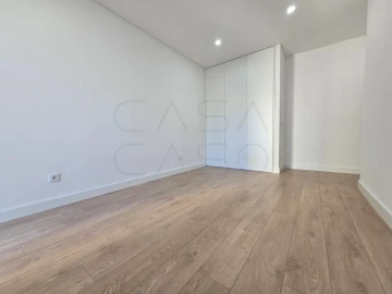 Apartamento T3 para Venda em União das Freguesias de Setúbal